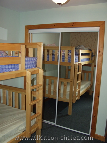Cottage bunkbed in second bedroom